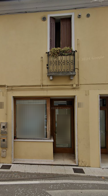 A746/25 - Negozio ad Oderzo (TV)