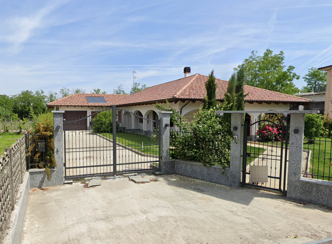 A832/25 - Villetta a Bassignana (AL)