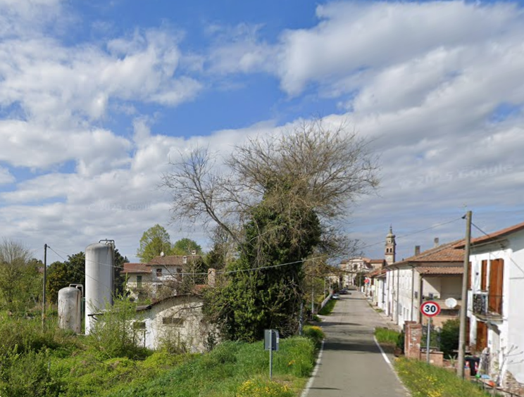 A1580/25 - Edificio a Crespino(RO)