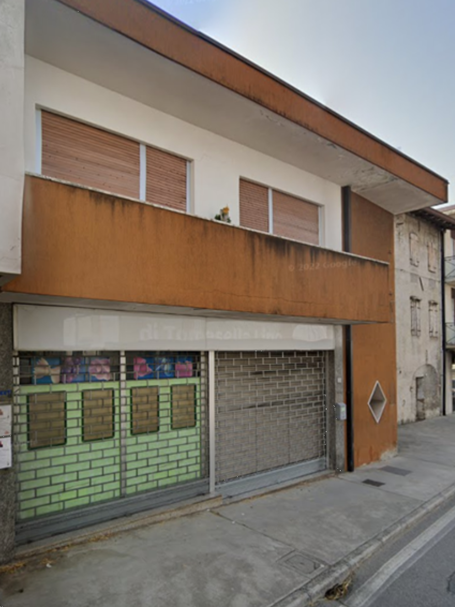 P2713/25 - Compendio immobiliare a Caneva(PL)