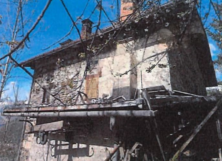 BL1117/25 - Casa ad Alleghe (BL) 
