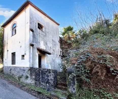 A2339/25 - Magazzino a Pistoia (PT)
