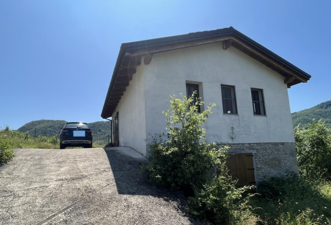 X3161/25 - Complesso immobiliare a Castel d'Aiano (BO)