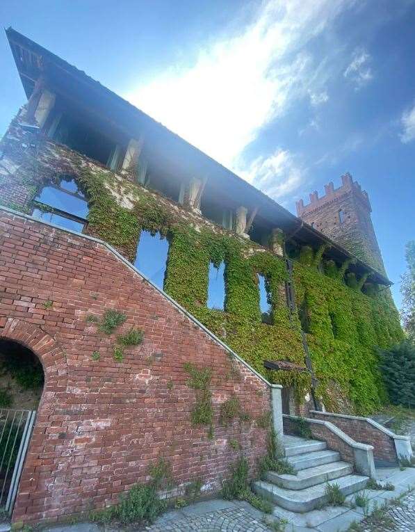 U453/26 - Complesso immobiliare a Piossasco (TO)