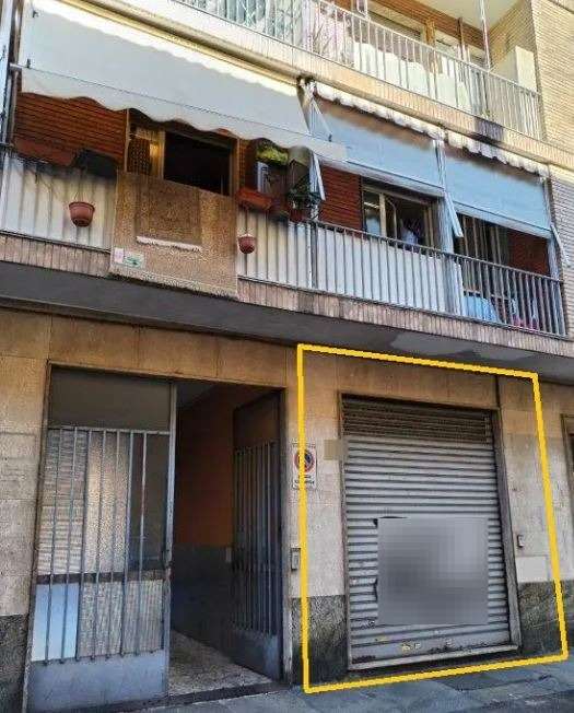 U459/26 - Negozio a Torino (TO)