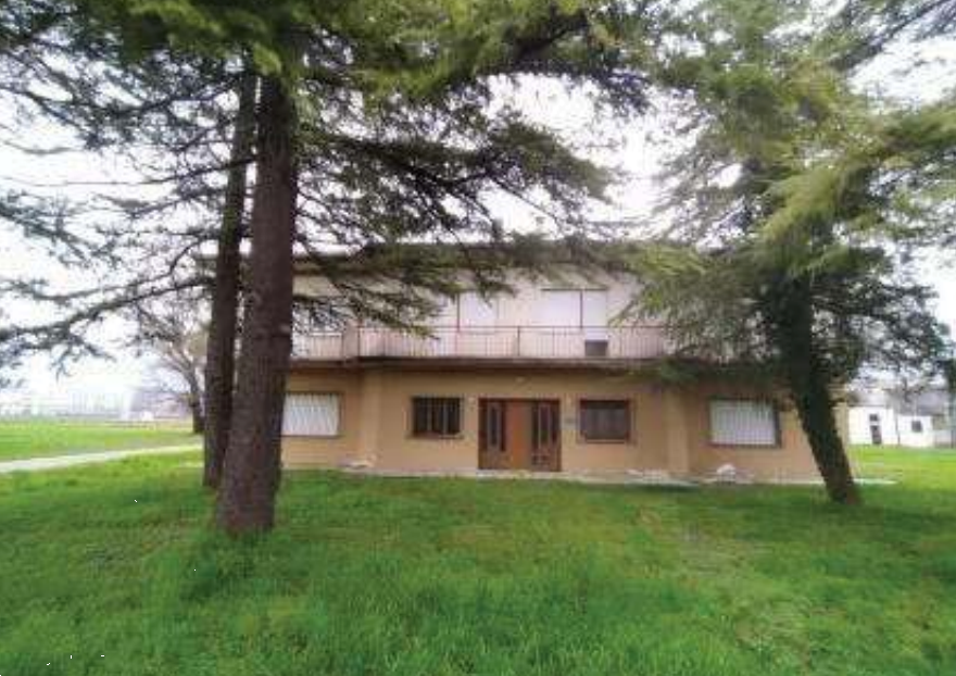 E1266/26 - Complesso immobiliare a Cordignano (TV)