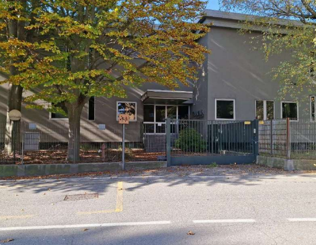 A1215/26 - Capannone a Cantù (CO)