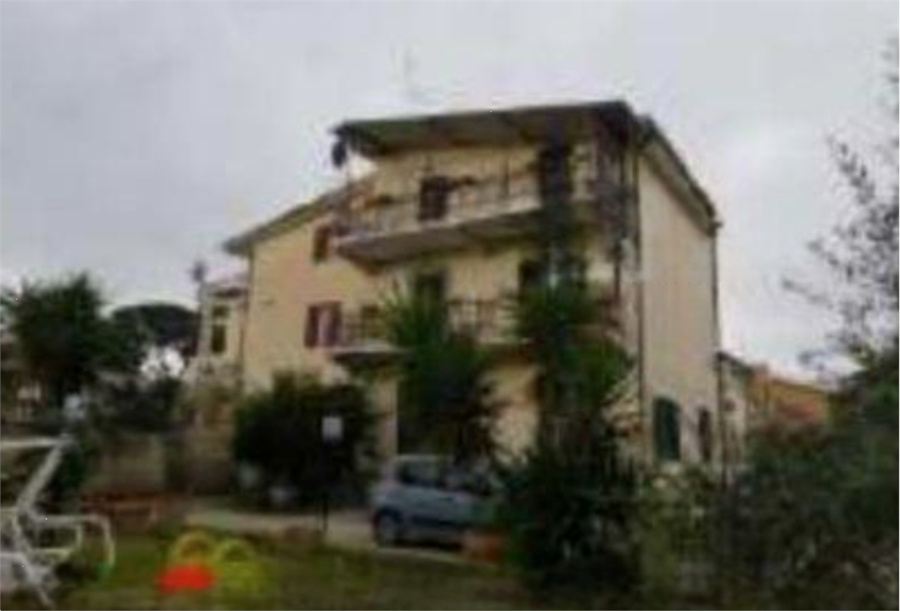 K1327/26 - Complesso immobiliare a Roma (RM)