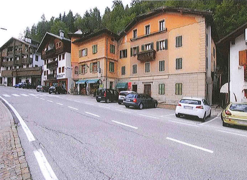 E1326/26 - Negozio a Val di Zoldo (BL)