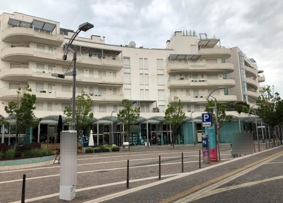 A1226/26 - Negozio a Jesolo lido (VE)