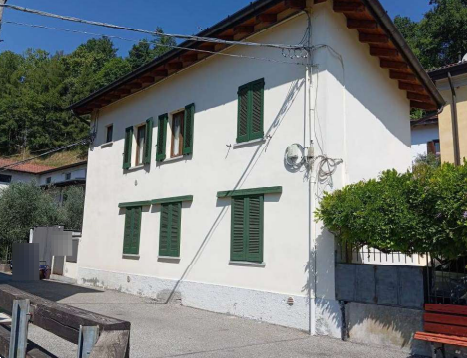 A1231/26 - Appartamento a Casalzuigno (VA)