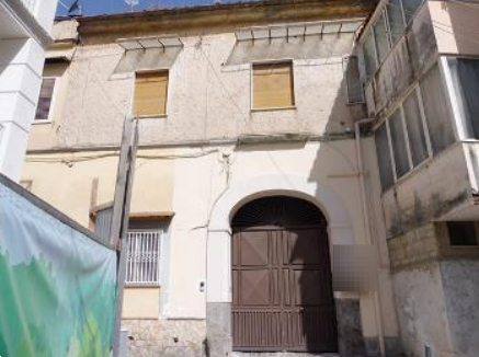 A1307/26 - Abitazione a Sant'Arpino (CE)