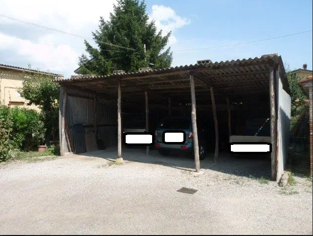 LOZ429/26 - Magazzino a Fucecchio (FI)