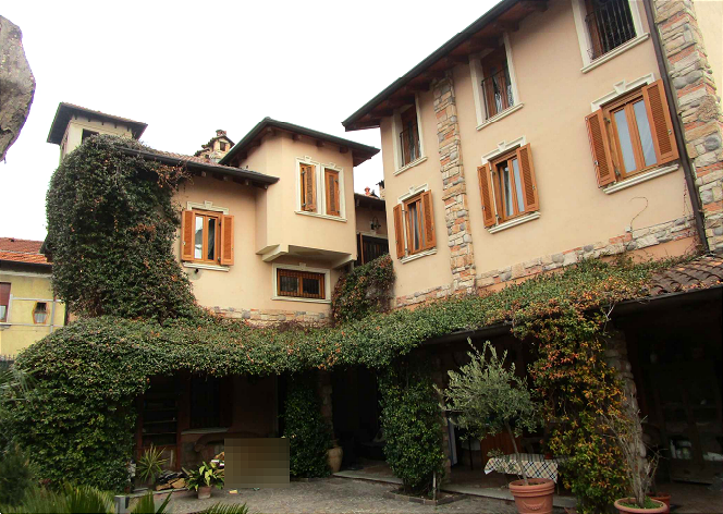 E1388/26 - Porzione di villa a Lissone (MB)