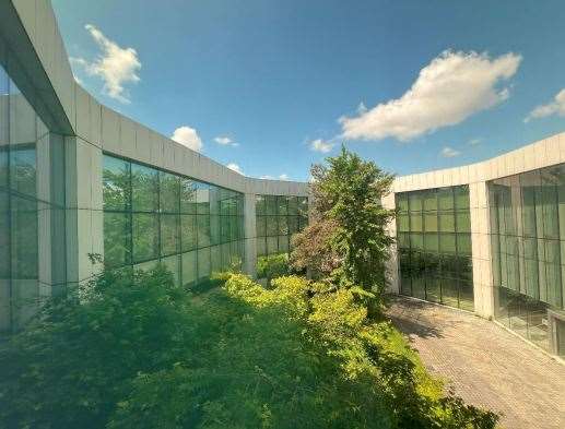 K1432/26 - Complesso a Santena (TO)