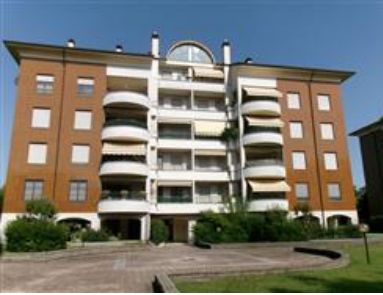 E1711/26 - Appartamento a Milano (MI) 