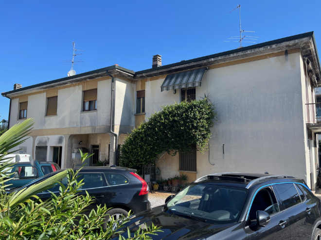 E2272/26 - Compendio a Olgiate Comasco (CO) 
