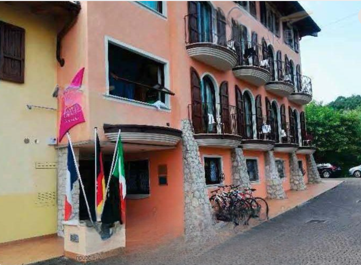 E2477/26 - Hotel a Manerba del Garda (BS) 