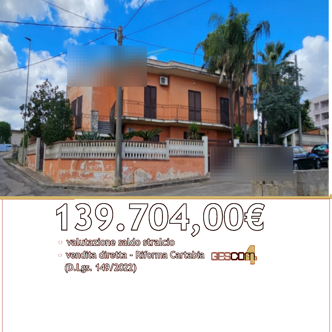 E3269/26 - Casa a Casarano (LE) 