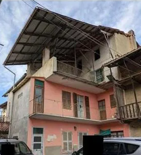E3360/26 - Porzione di casa a Piverone (TO) 