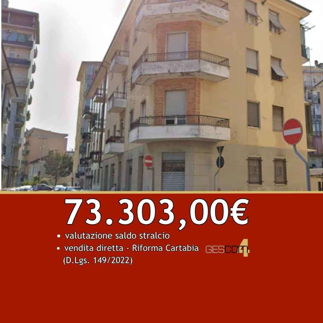 E3585/26 - Compendio a Vercelli (VC) 
