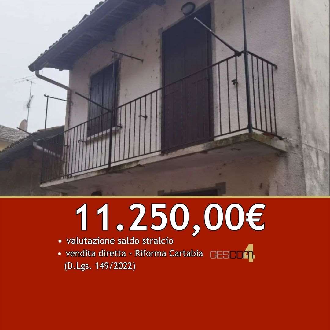 E3593/26 - Casa a Lauriano (TO)