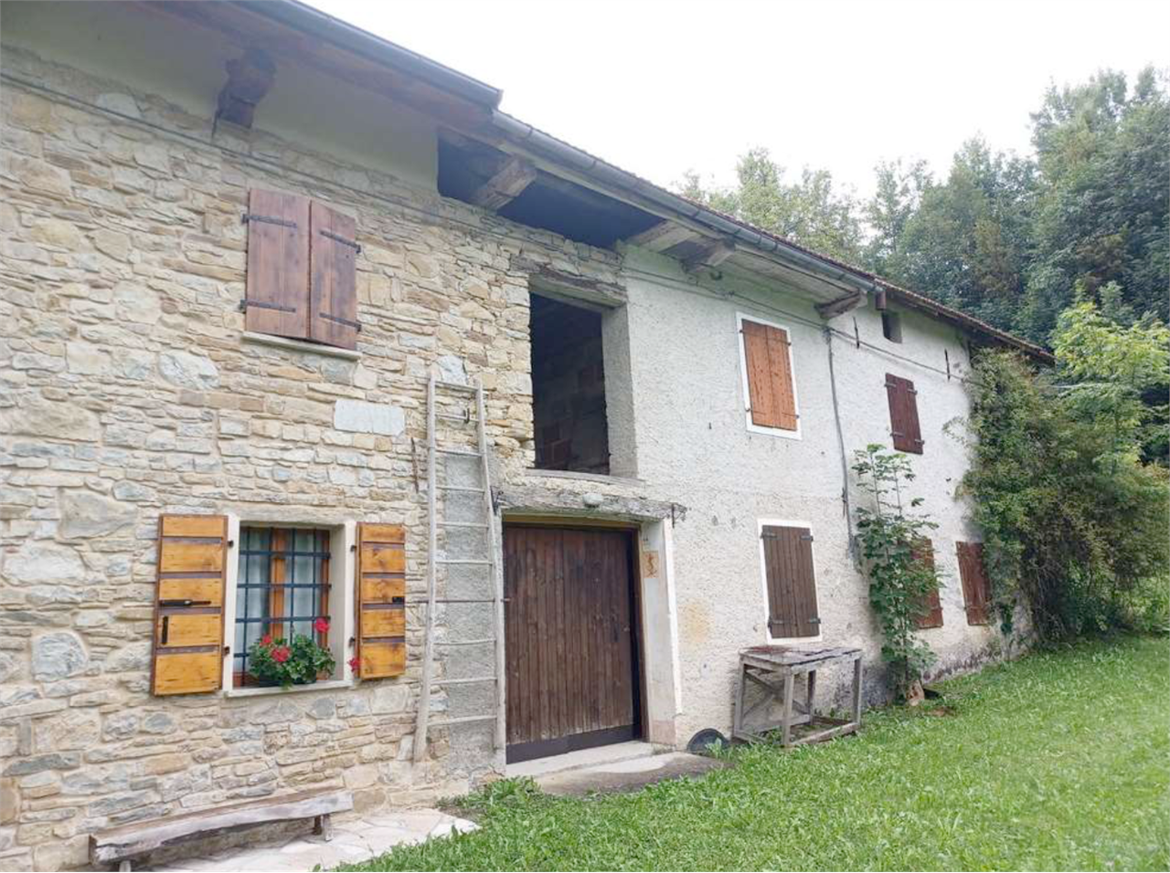 J06/24 - Porzione di casa a Borgo Valbelluna (BL)