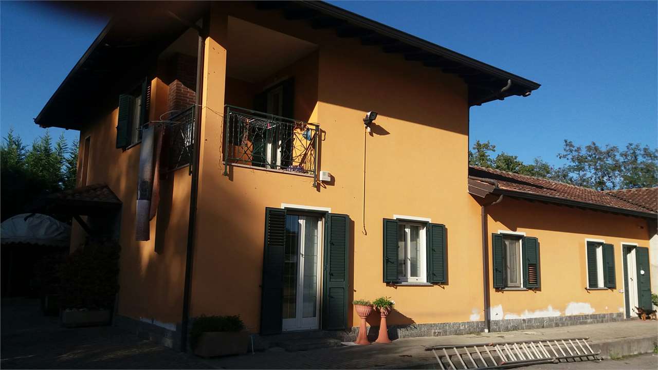 Borgo Ticino (V002178)