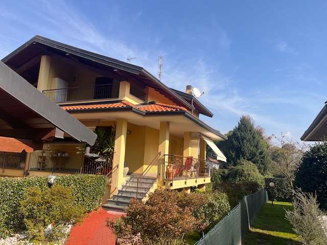 Castelletto sopra Ticino (V002552)