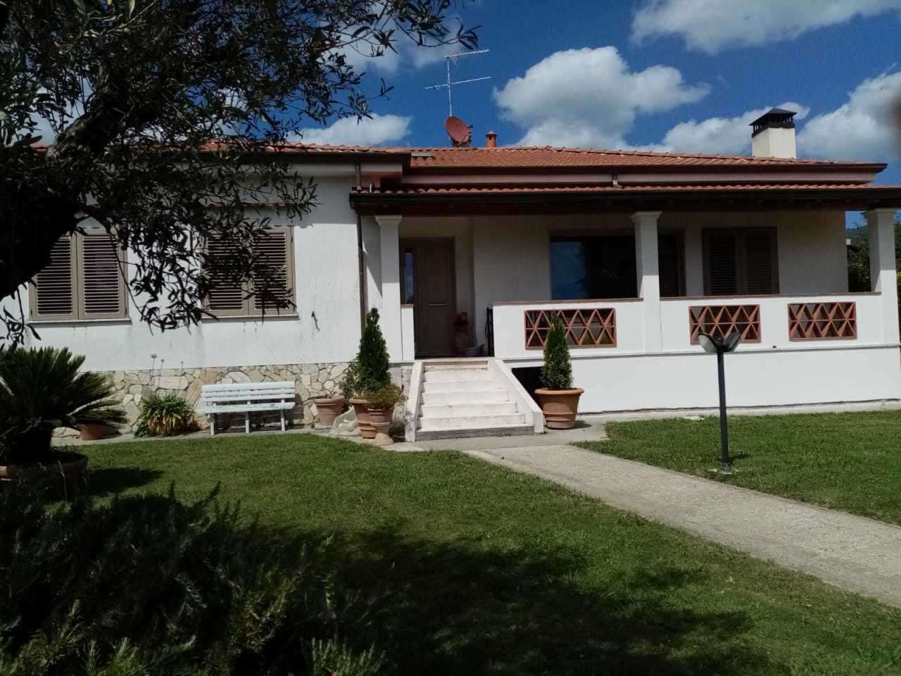 Villa in vendita a Caniparola, Fosdinovo (MS)