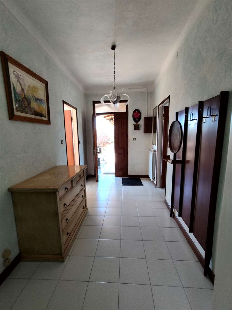 Ortonovo Vendita 4 o più locali