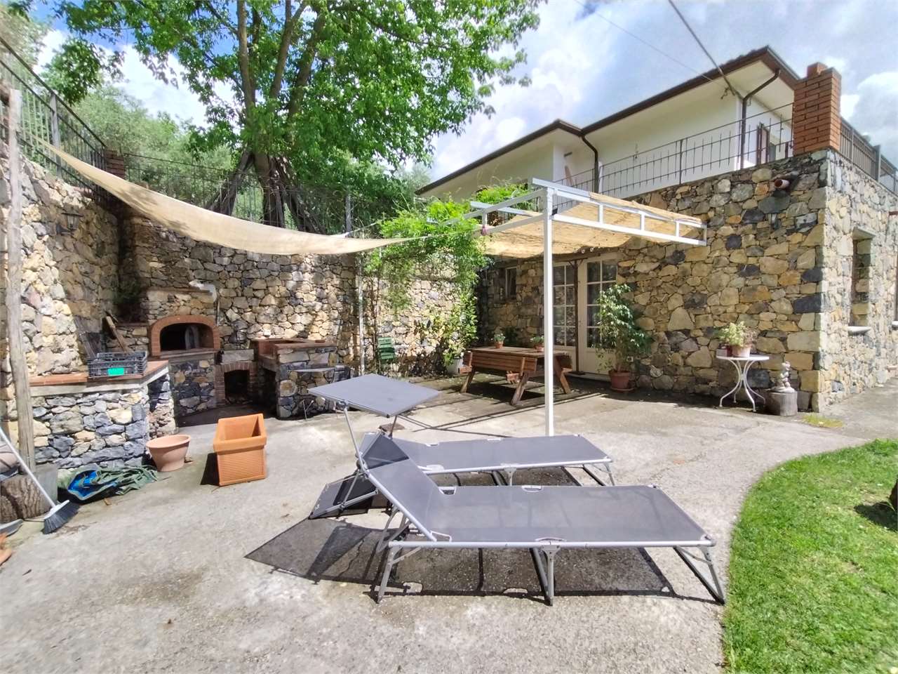 Villa in vendita a Sarzana (SP)