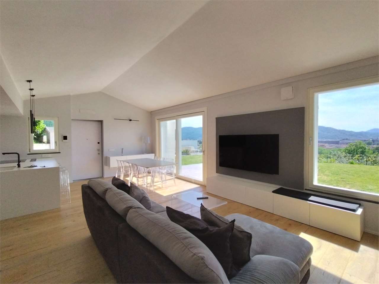 Villa in vendita a Sarzana (SP)