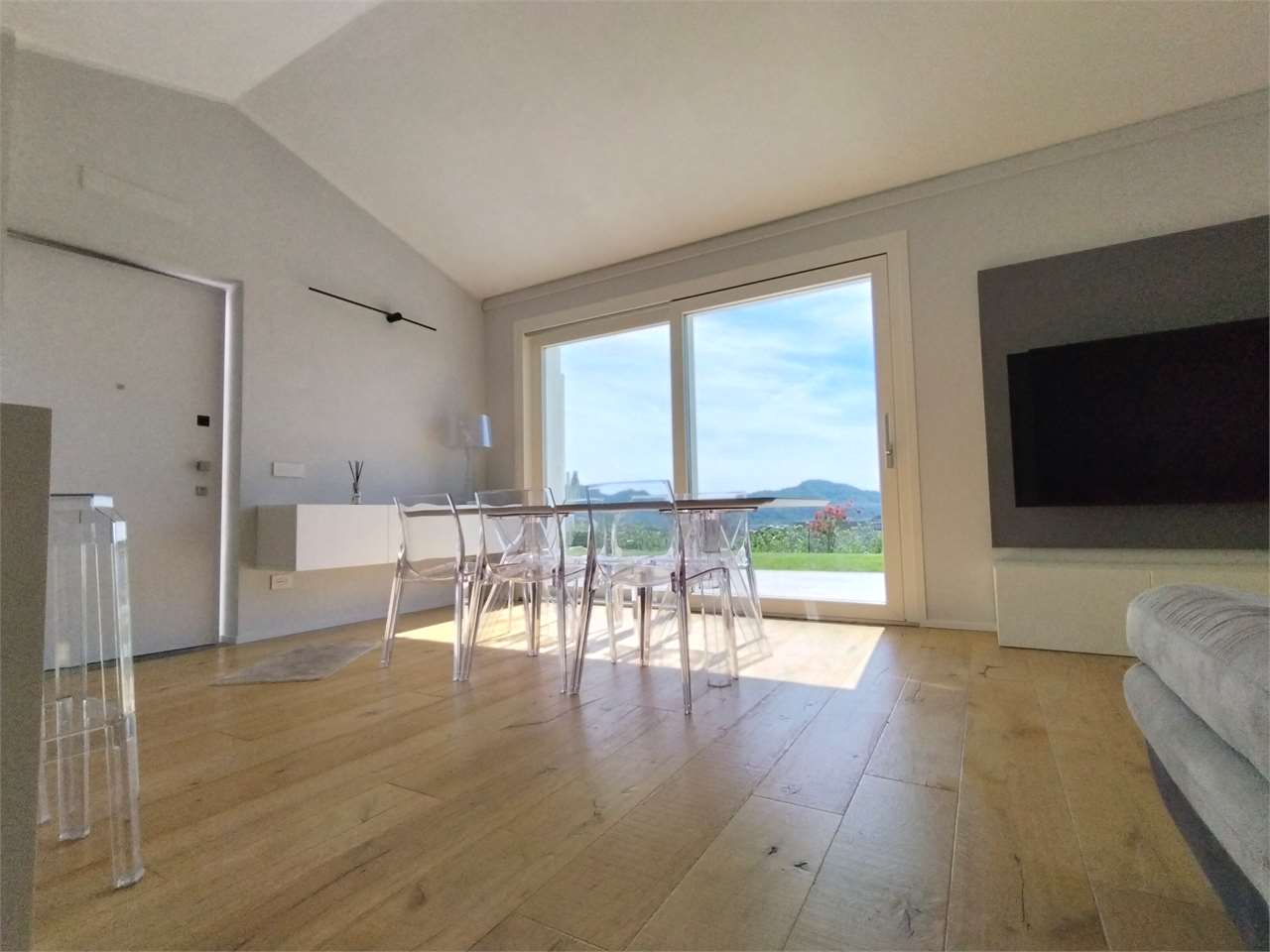 Villa in vendita a Sarzana (SP)