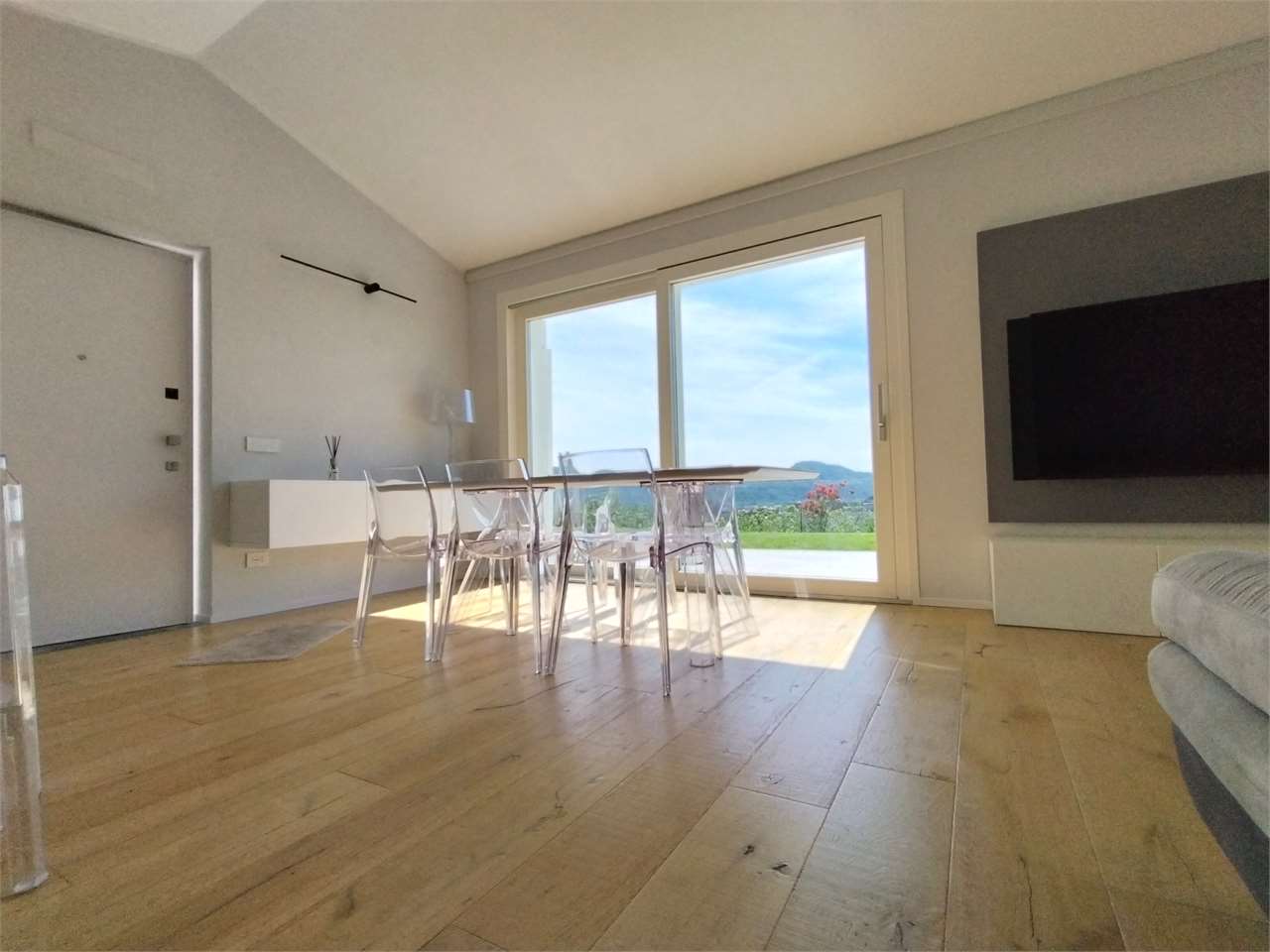 Villa in vendita a Sarzana (SP)