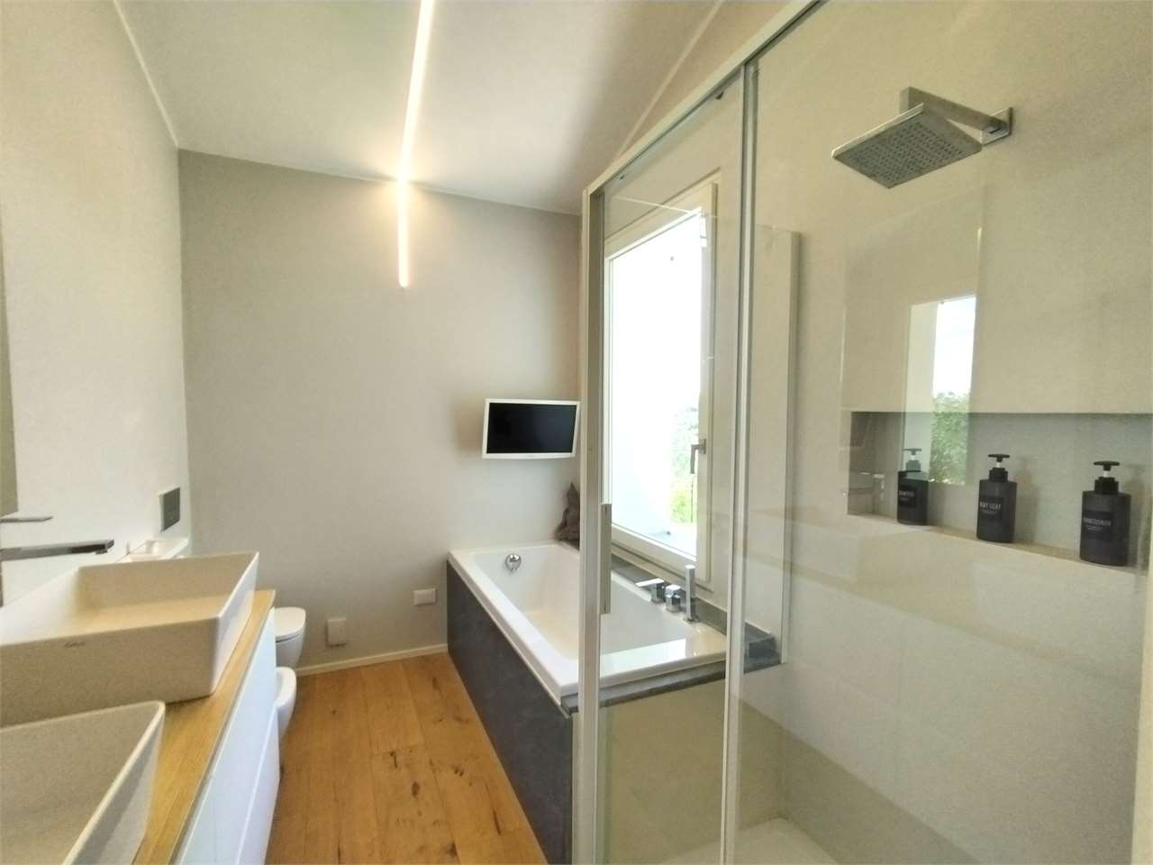 Villa in vendita a Sarzana (SP)