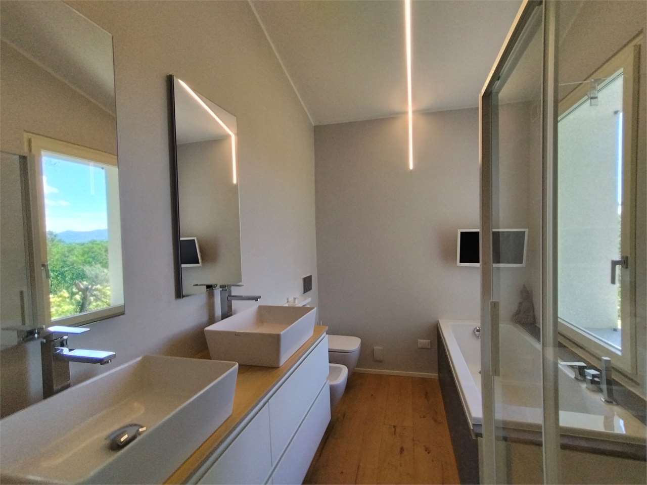 Villa in vendita a Sarzana (SP)