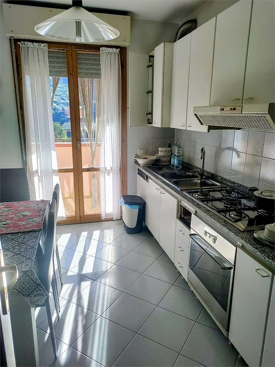 Carrara Vendita 4 o più locali