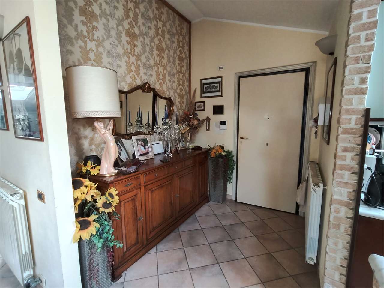 Carrara Vendita 4 o più locali