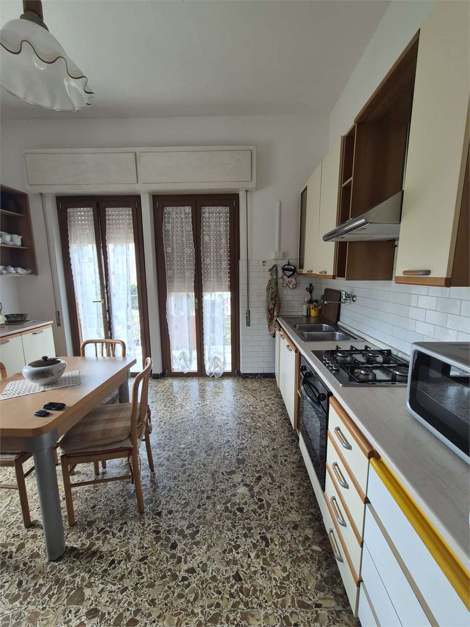 Arcola Affitto 4 o più locali