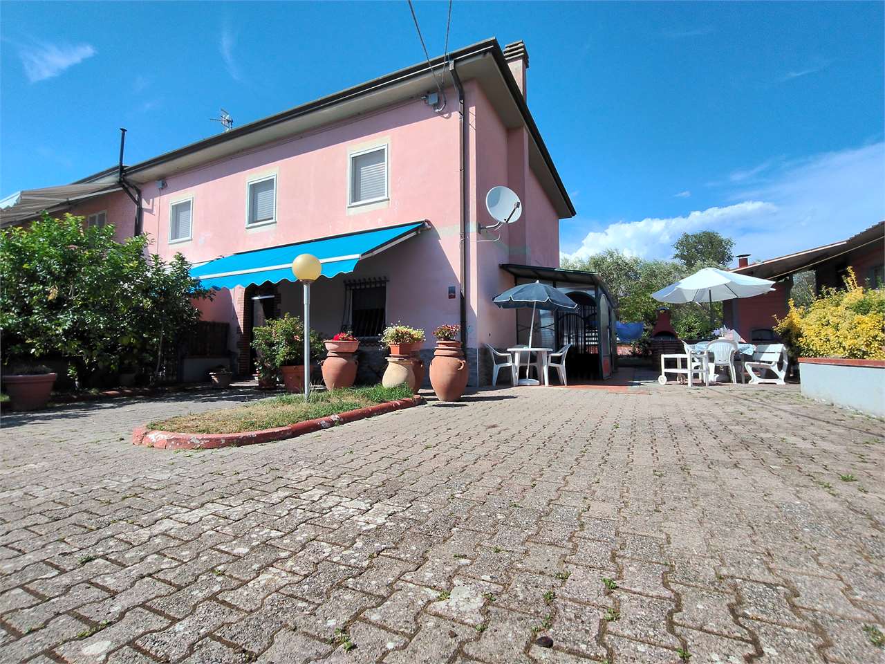 VENDITE Rustico e Casa a Sarzana – foto 1