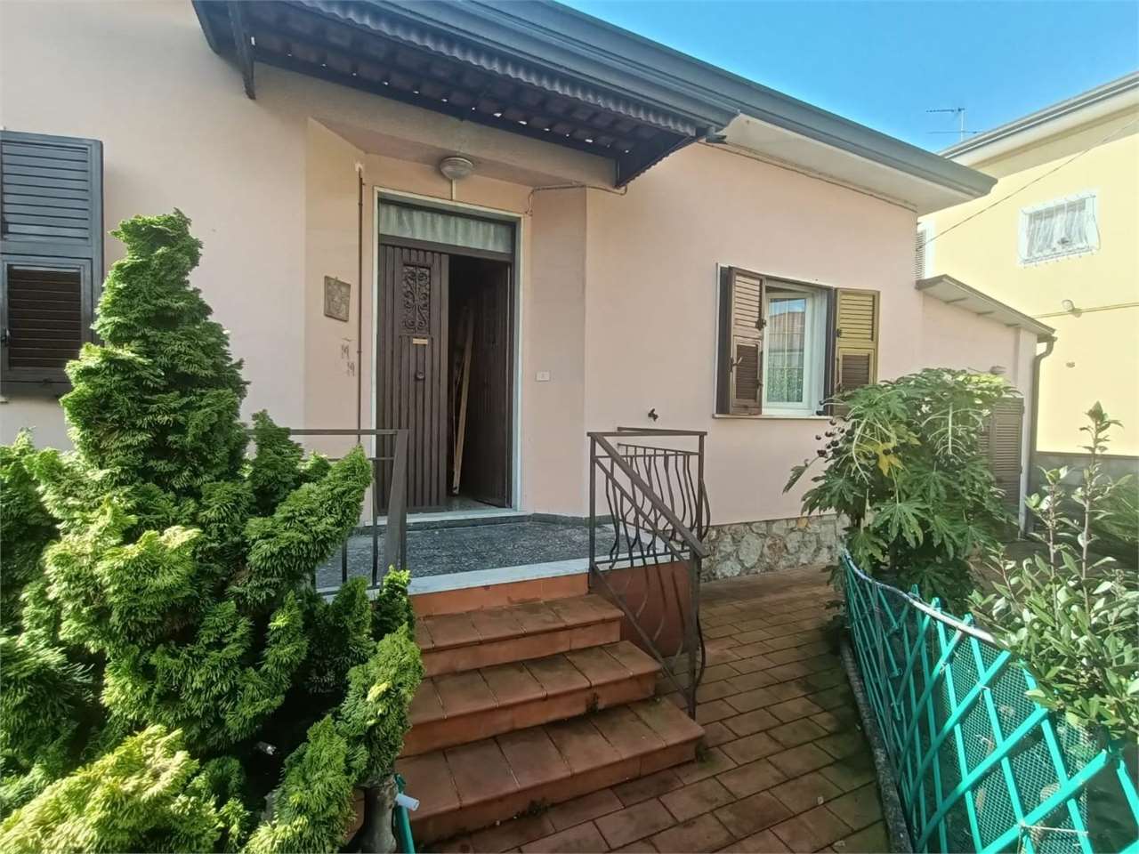 VENDITE Rustico e Casa a Castelnuovo Magra – foto 1