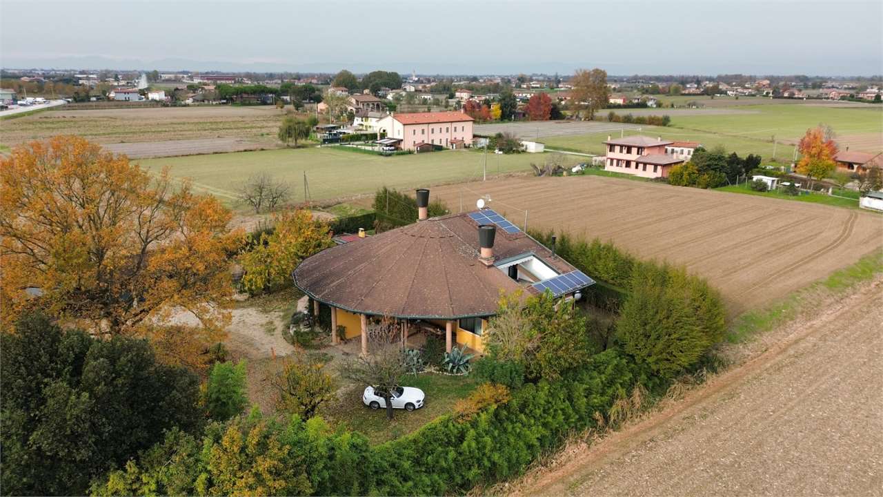 Villa in vendita a Codevigo (PD)