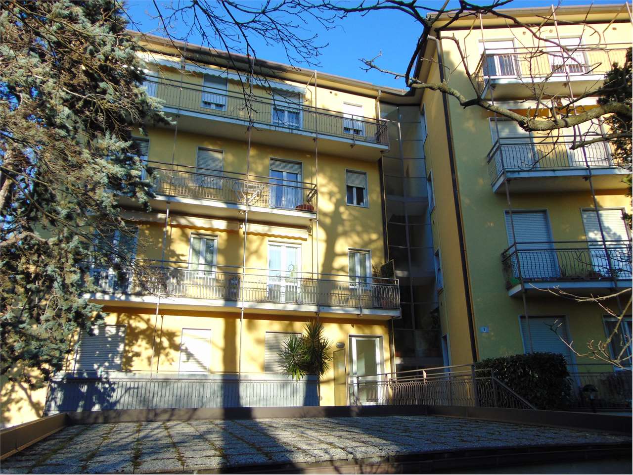 Vendita Quadrilocale Appartamento Varese via Masaccio 1 474696