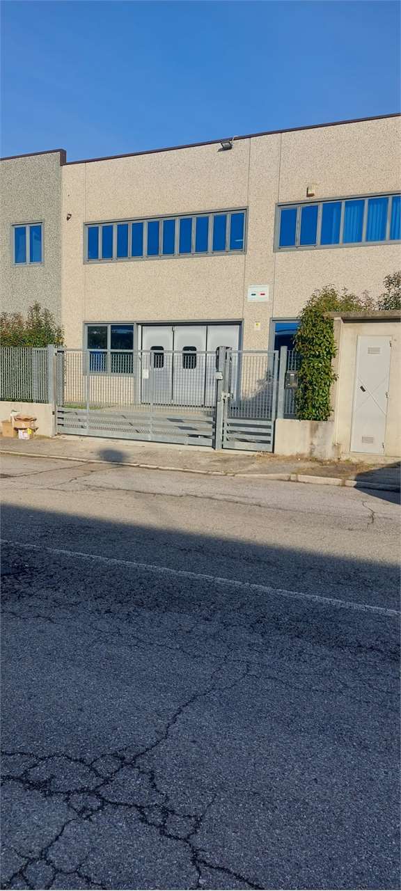 Vendita Capannone Commerciale/Industriale Verdellino Via Berna 4 474477