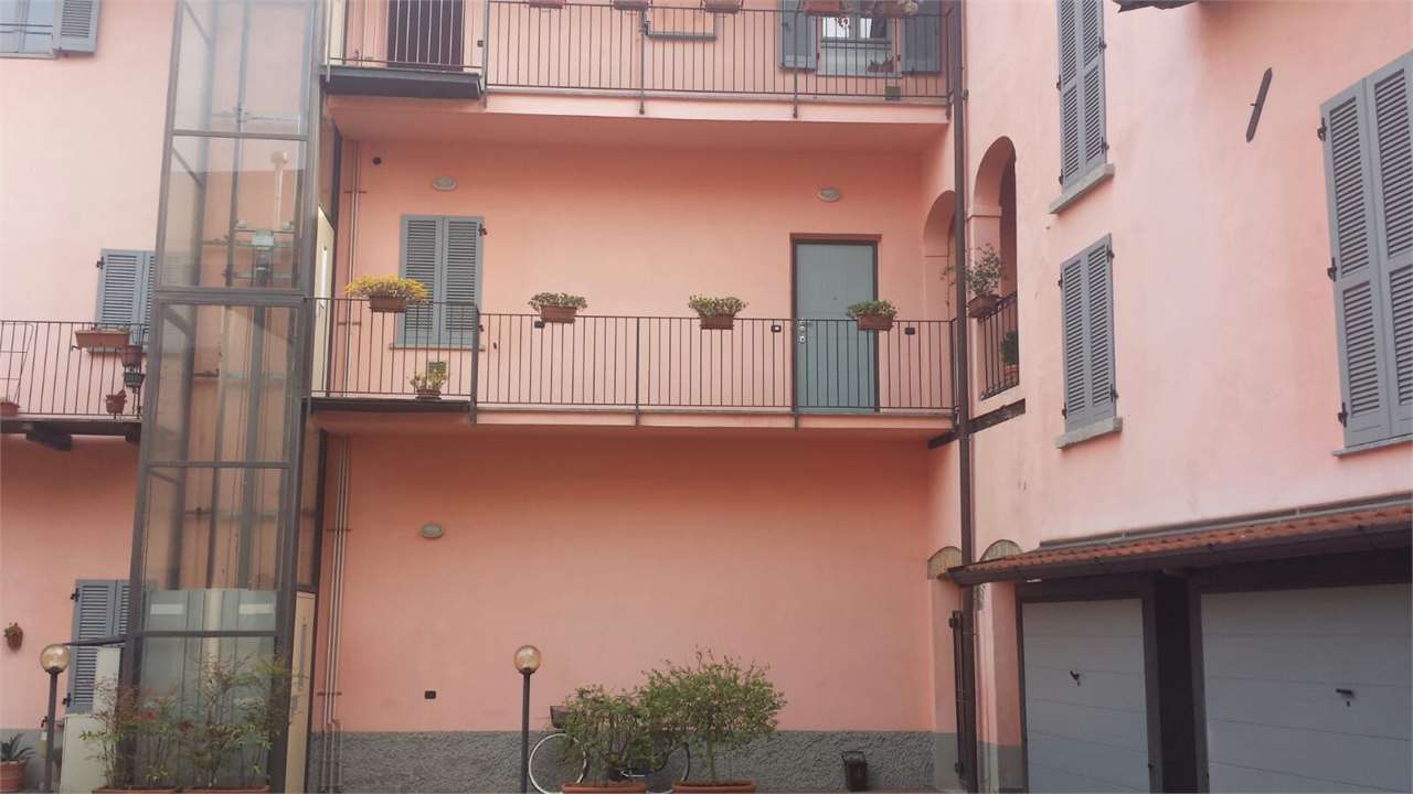 Vendita Quadrilocale Appartamento Lomazzo via Manzoni 5 445113