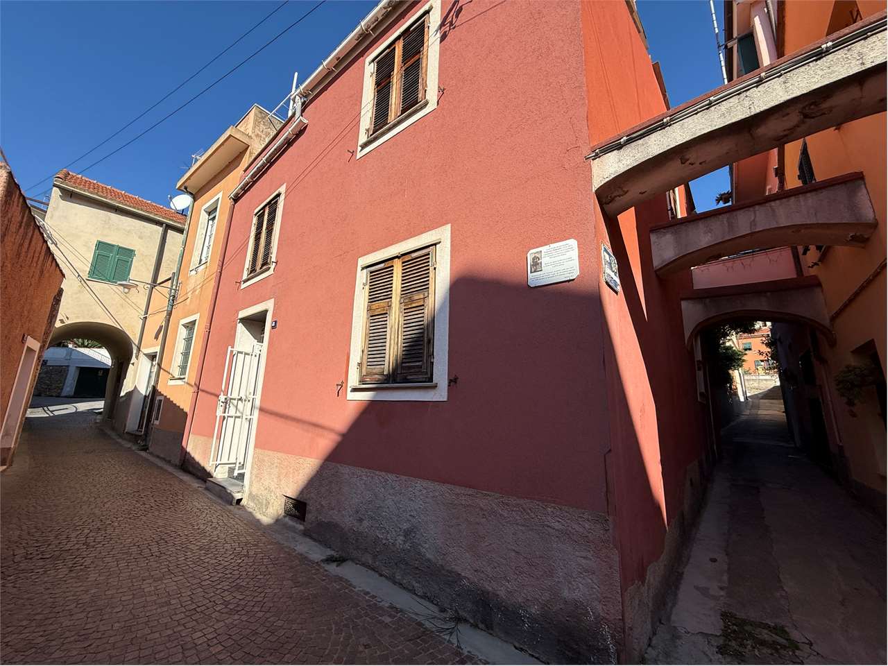 VENDITE Rustico e Casa a Spotorno – foto 1