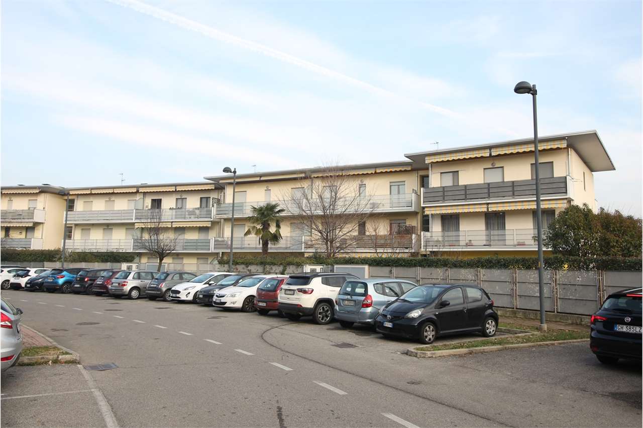 Vendita Bilocale Appartamento Madone Via Puccini 6 470874