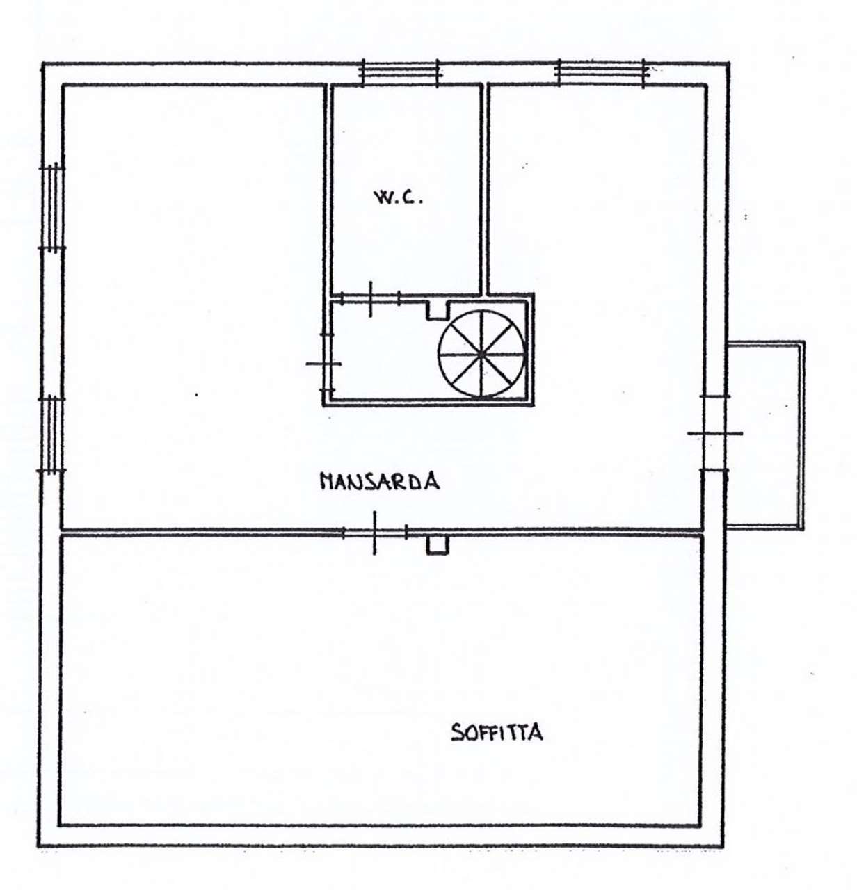 Porzione di Casa - 4 o più locali - Mansarda - Appartamento