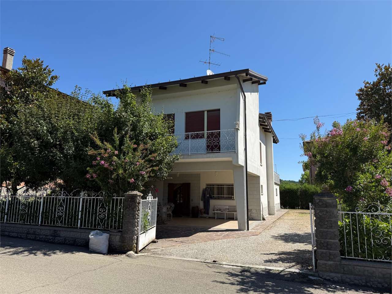 CASA SINGOLA 